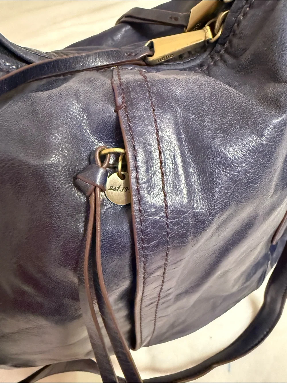 HOBO Delaney Leather Shoulder bag in Dark Navy